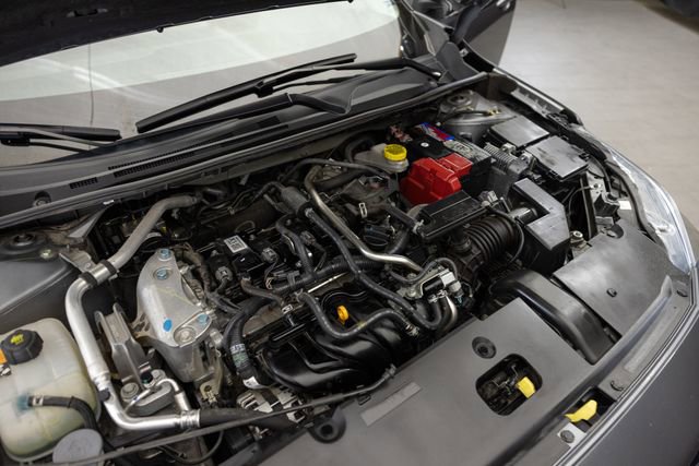 Used 2022 Nissan Sentra SR w/ Trunk Package image 22