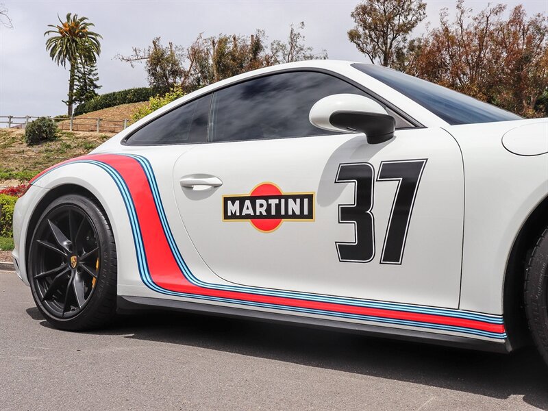 Used 2019 Porsche 911 Carrera GTS RWD image 18