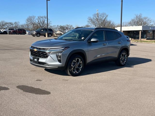 New 2026 Chevrolet Trax LT w/ Driver Confidence Package image 9