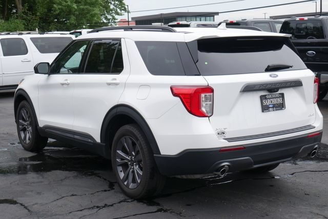 Used 2023 Ford Explorer XLT w/ Equipment Group 202A AWD/4WD image 9