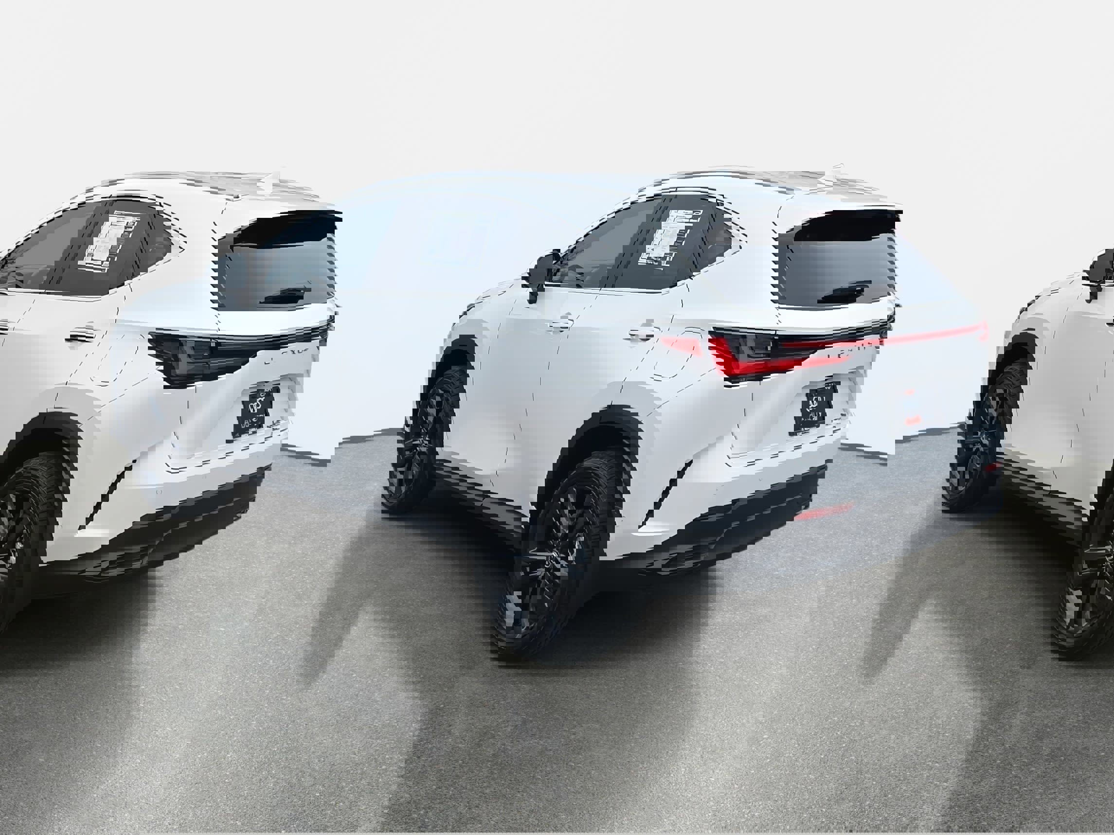 Used 2024 Lexus NX 450h+ AWD w/ Vision Package image 7