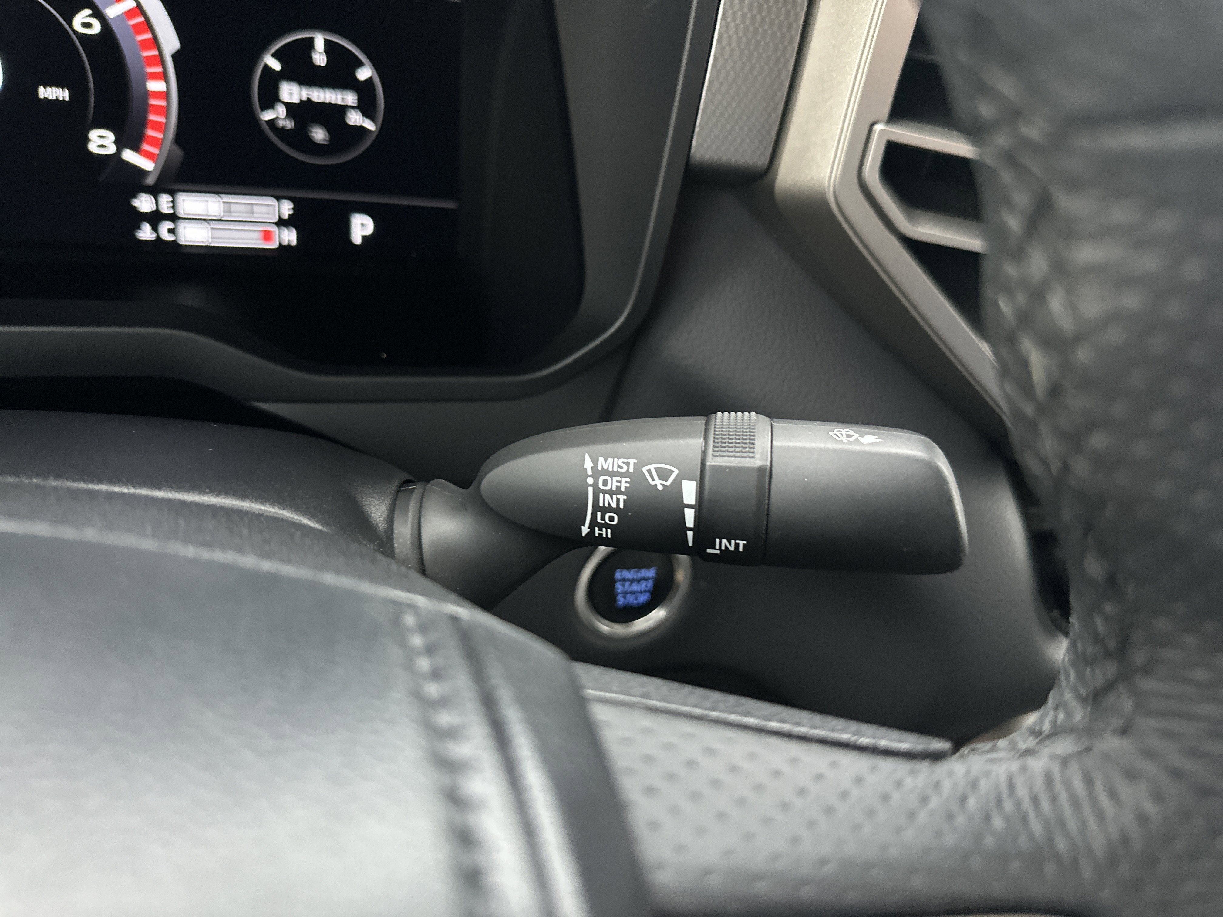 Used 2024 Toyota Tundra Limited image 28