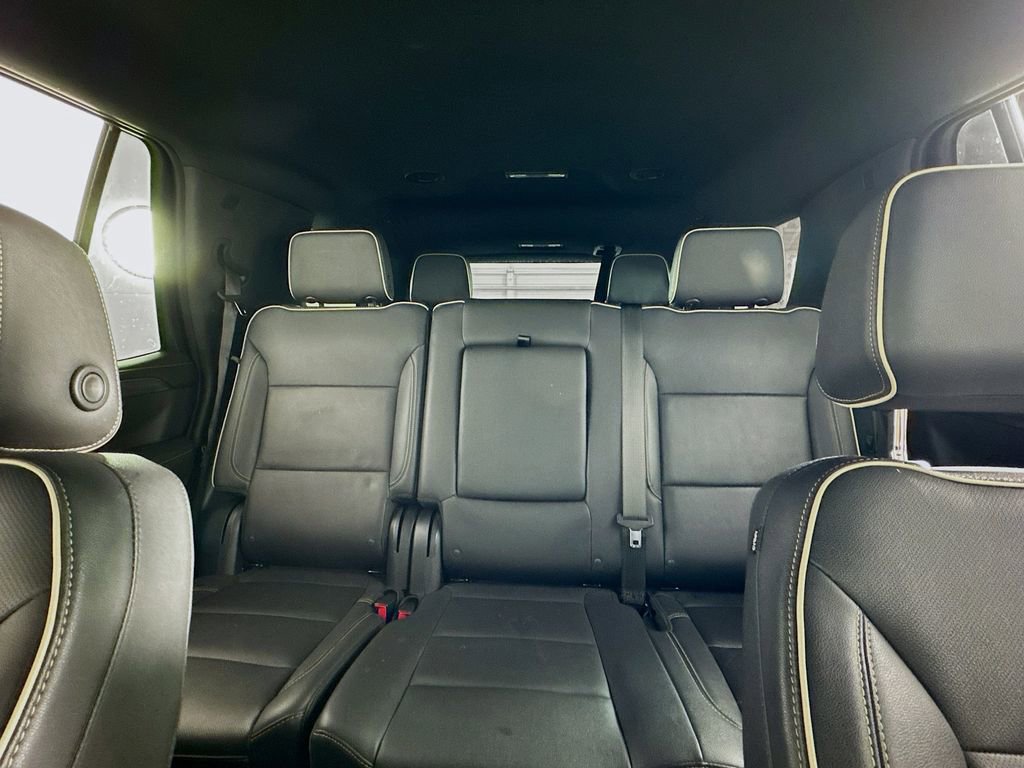 Used 2022 GMC Yukon SLT w/ SLT Luxury Package image 19
