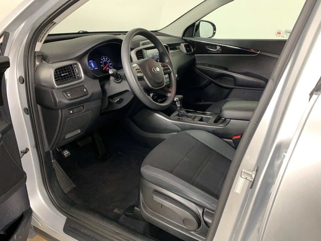 Used 2019 Kia Sorento L image 28