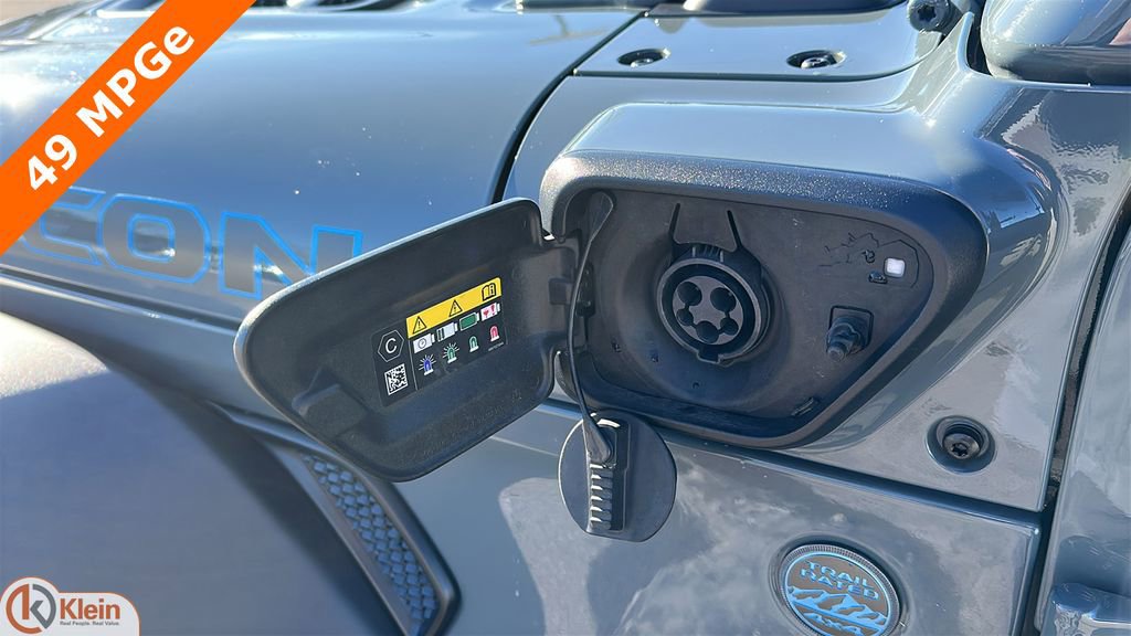 Used 2025 Jeep Wrangler Unlimited Rubicon 4xe image 12