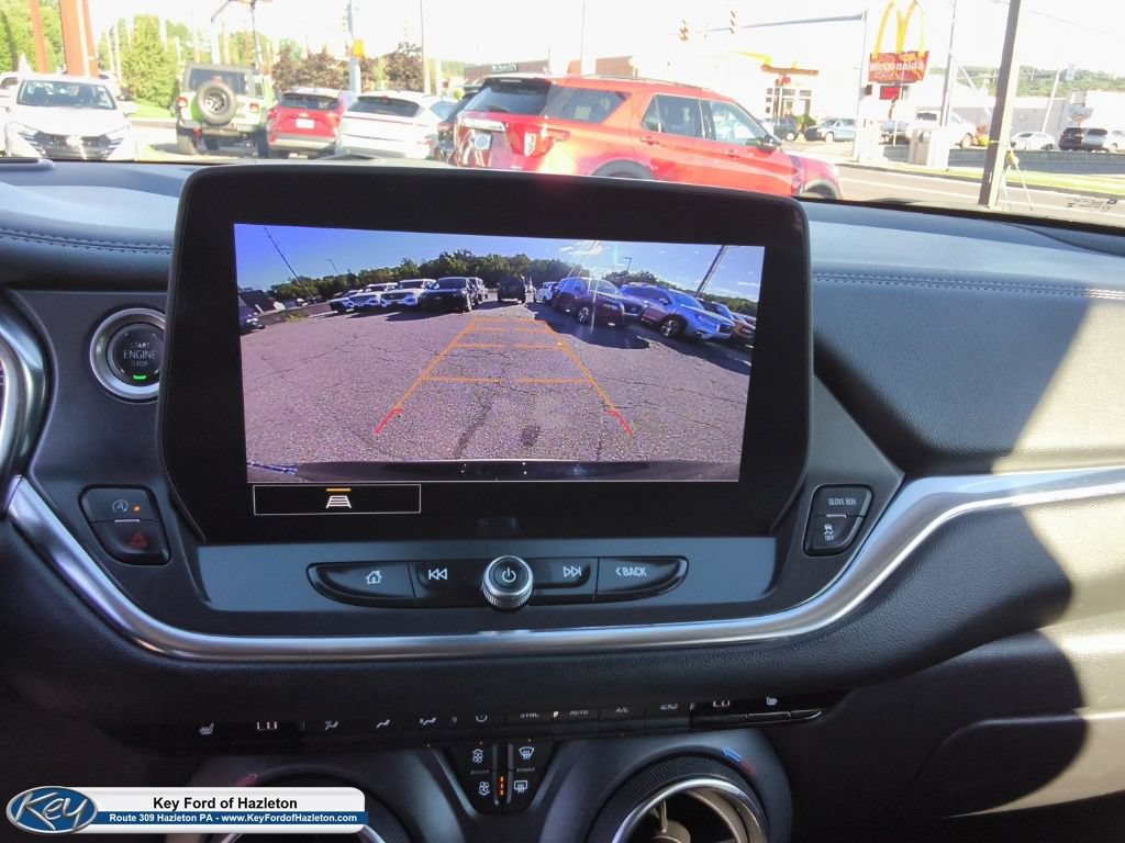 Used 2025 Chevrolet Blazer LT FWD image 46