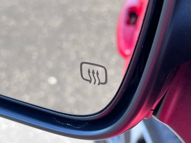 Used 2022 Toyota Highlander XLE AWD/4WD image 38