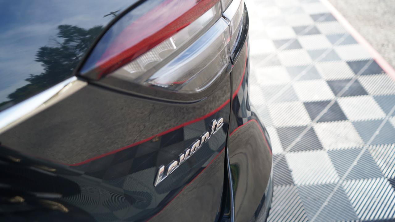 Used 2023 Maserati Levante Modena AWD/4WD image 32