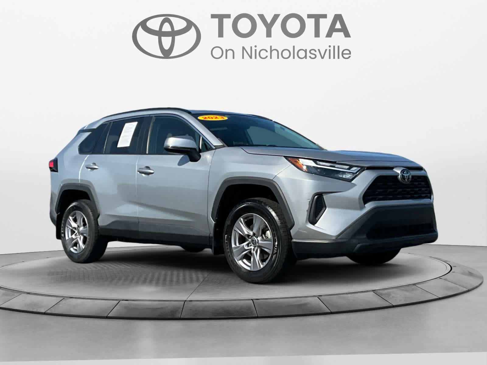 Used 2023 Toyota RAV4 XLE w/ Convenience Package AWD/4WD image 7
