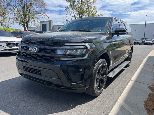 Certified 2023 Ford Expedition Max Limited image 3