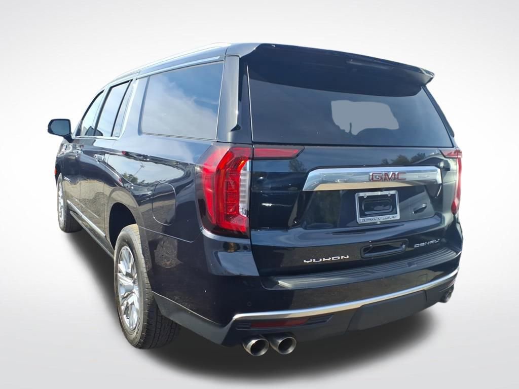 Used 2023 GMC Yukon XL Denali image 6