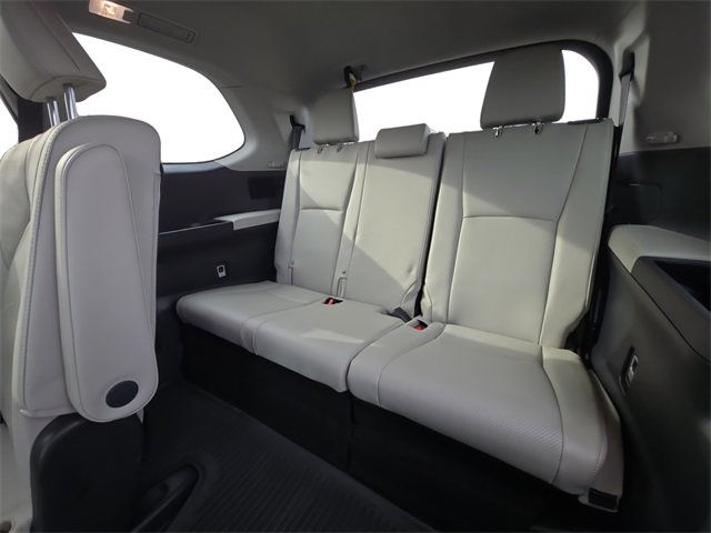 Certified 2025 Toyota Grand Highlander AWD image 13