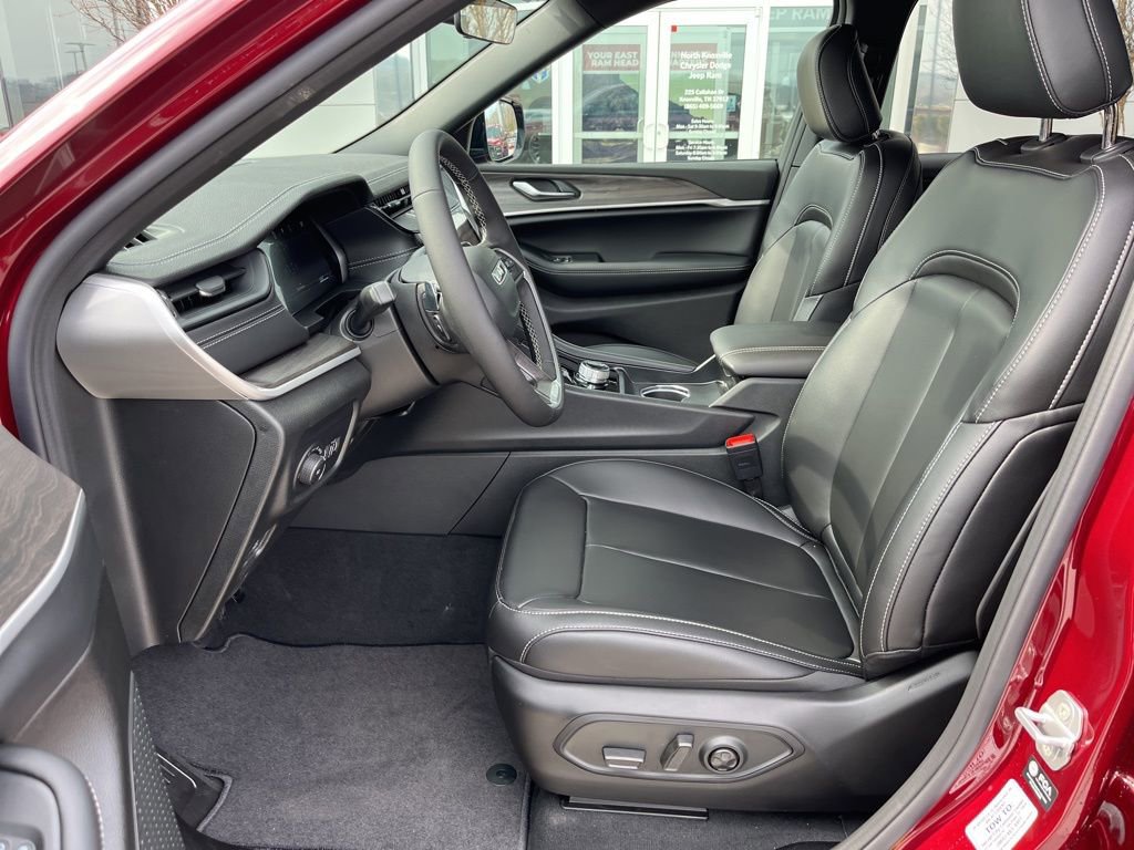 New 2026 Jeep Grand Cherokee L Limited image 3