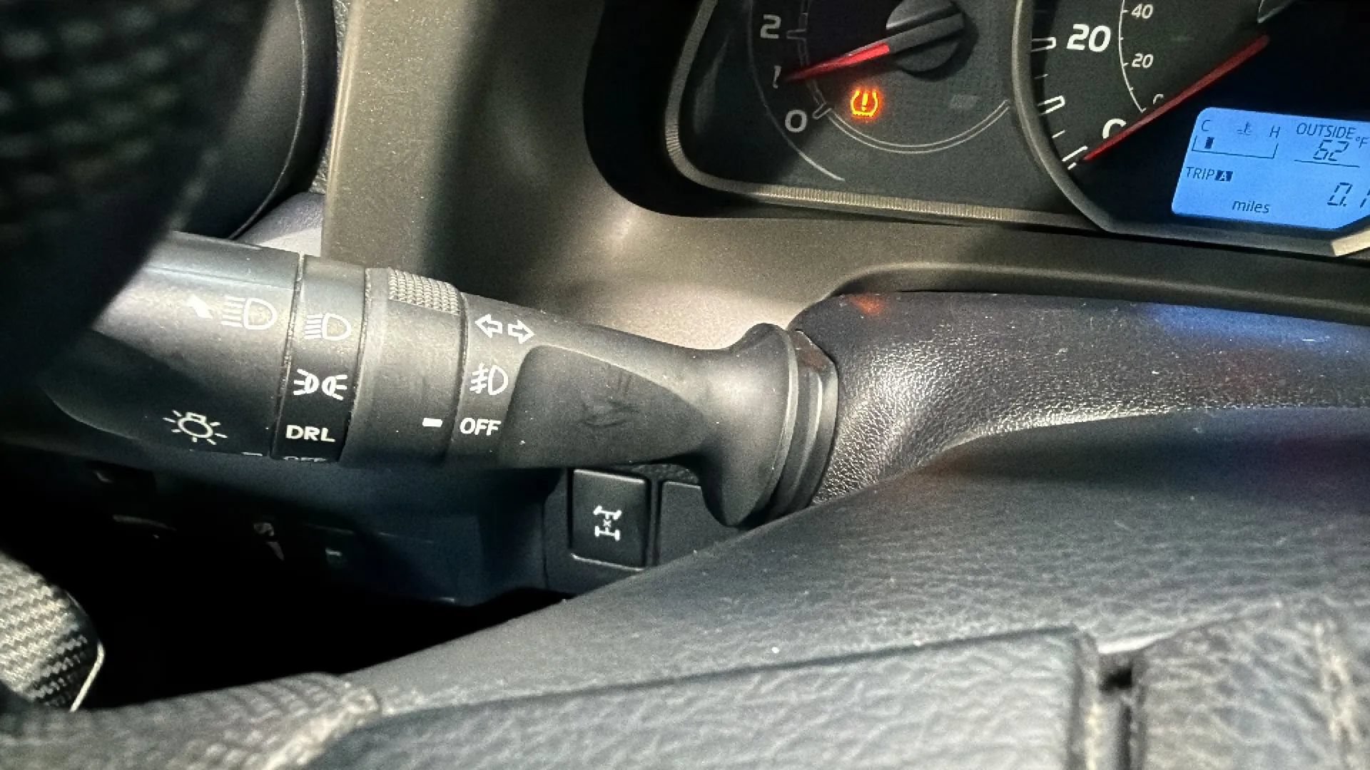 Used 2014 Toyota RAV4 XLE AWD/4WD image 14