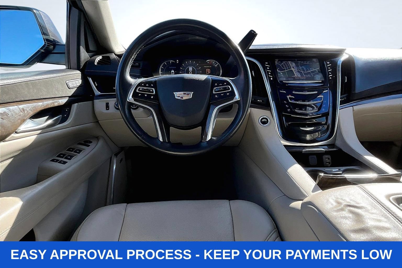 Used 2018 Cadillac Escalade ESV Luxury AWD/4WD image 11