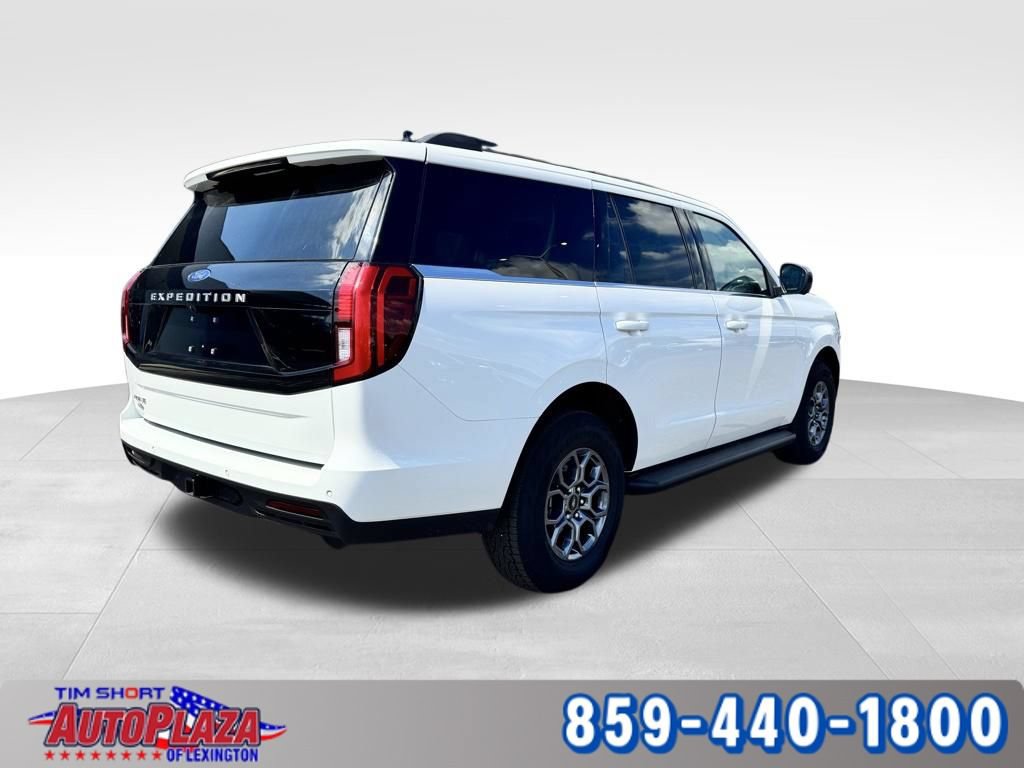Used 2025 Ford Expedition Active AWD/4WD image 8