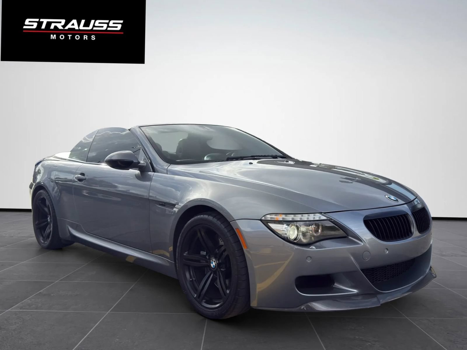 Used 2010 BMW M6 Convertible RWD image 1