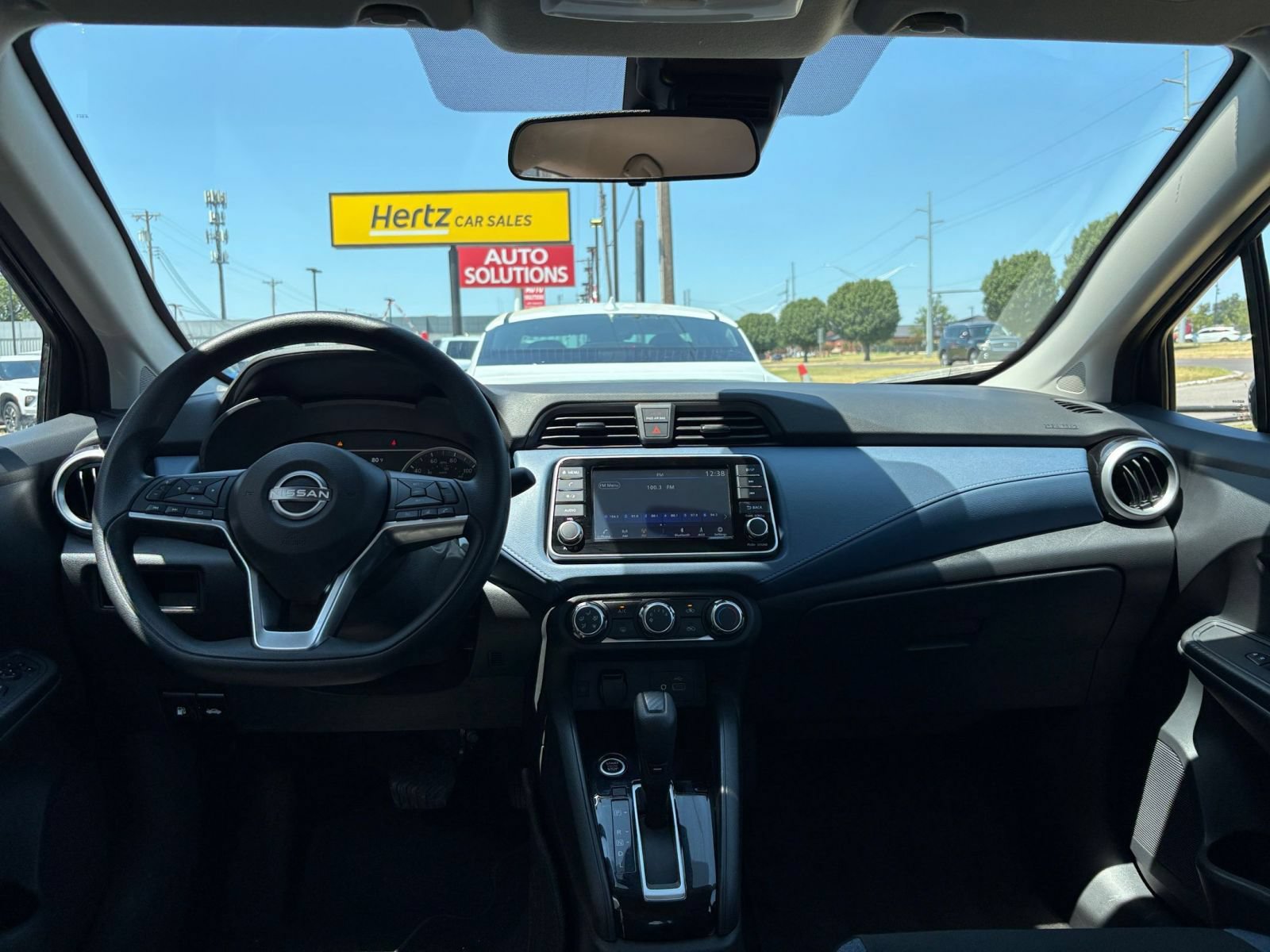 Used 2025 Nissan Versa SV FWD image 26