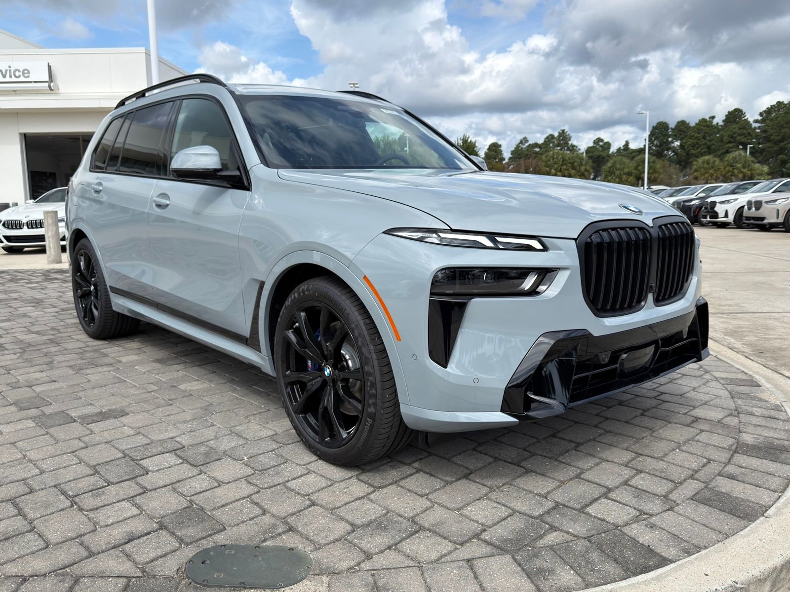 New 2026 BMW X7 xDrive40i w/ M Sport Package image 7