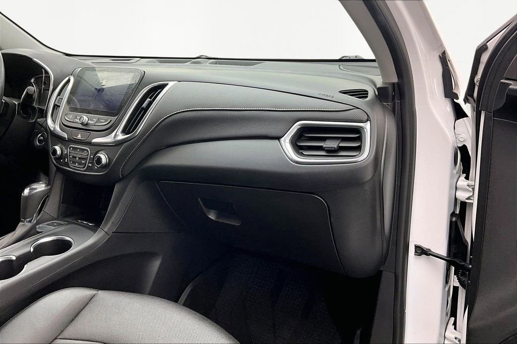 Used 2020 Chevrolet Equinox Premier w/ Premier Redline Edition image 17