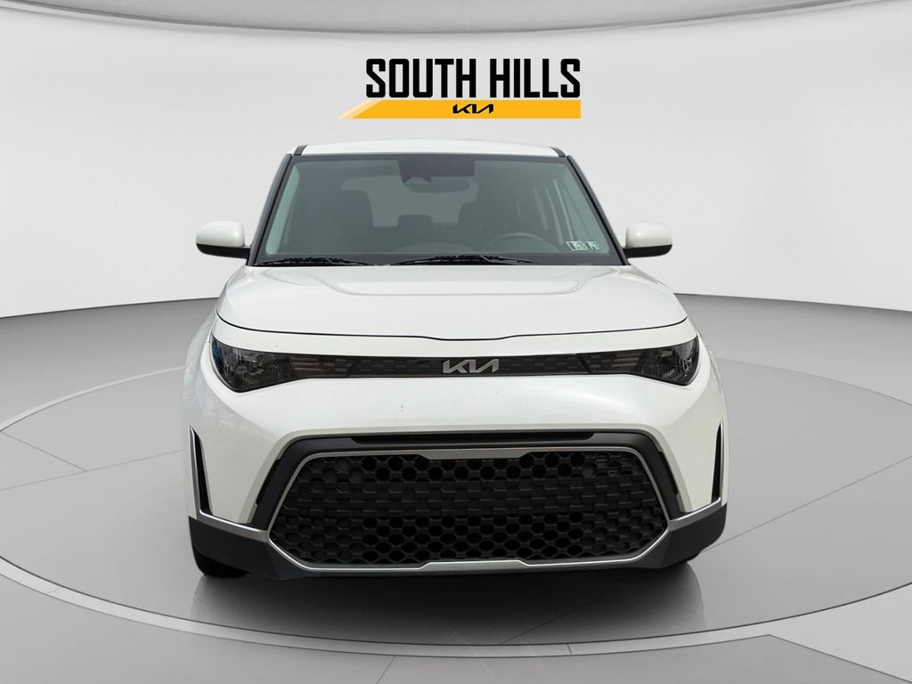 Certified 2023 Kia Soul LX w/ LX Technology Package FWD image 8