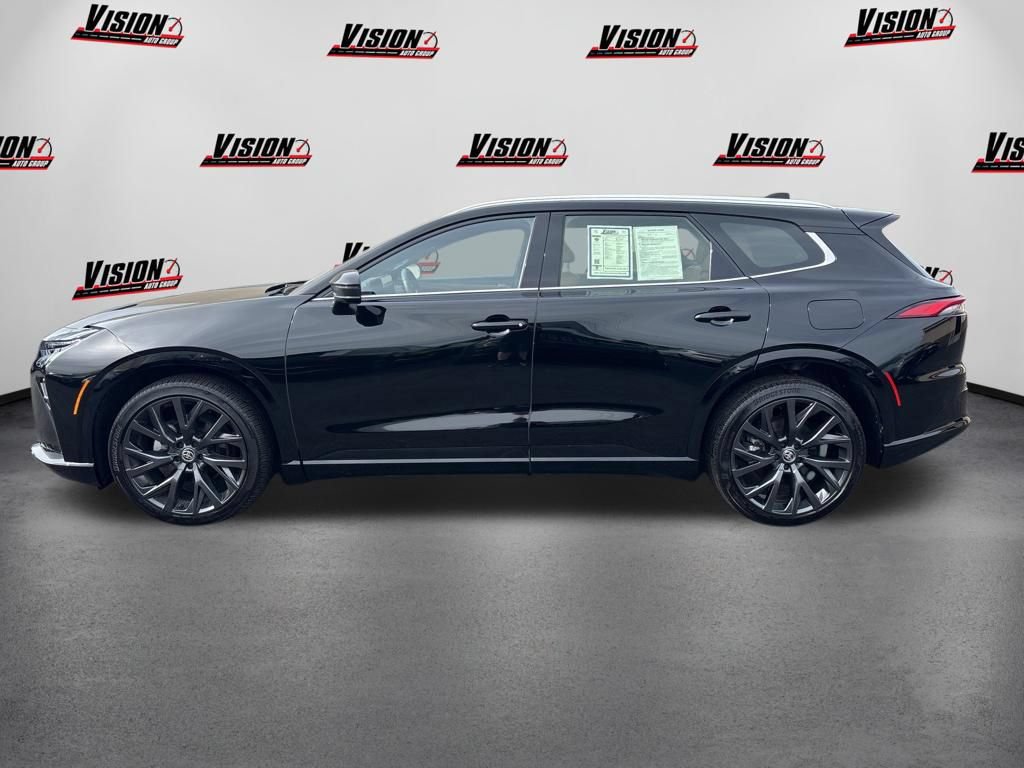 Used 2025 Toyota Crown Signia w/ Advanced Technology Package AWD/4WD video 2