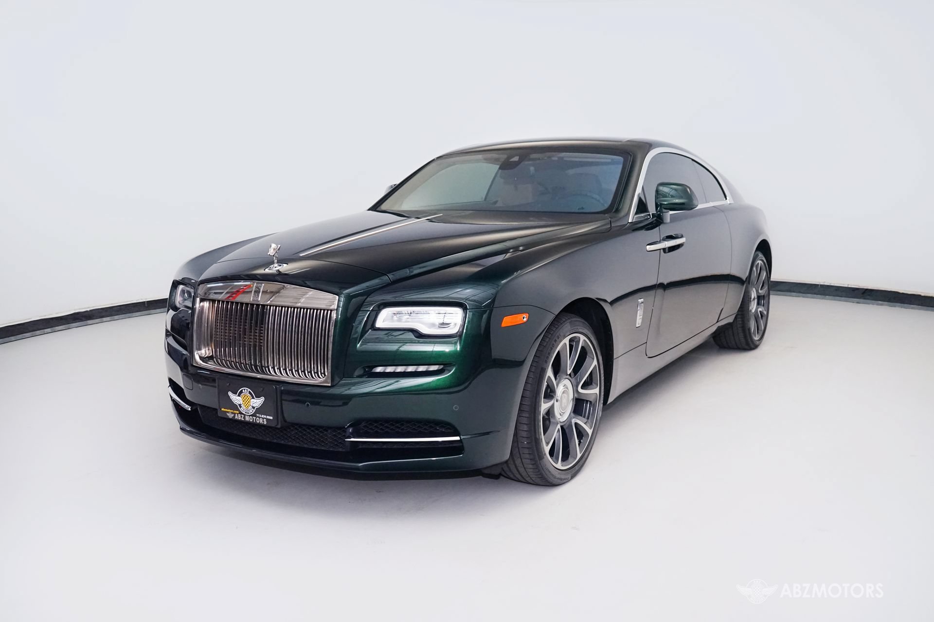 Used 2019 Rolls-Royce Wraith RWD image 2