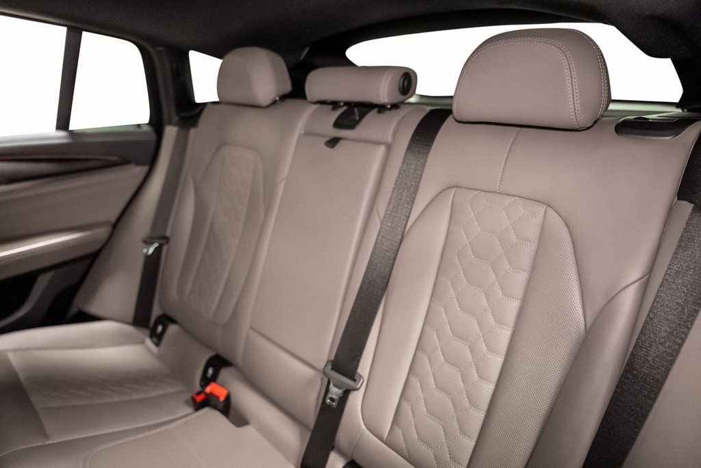 Used 2022 BMW X4 M w/ Executive Package image 39