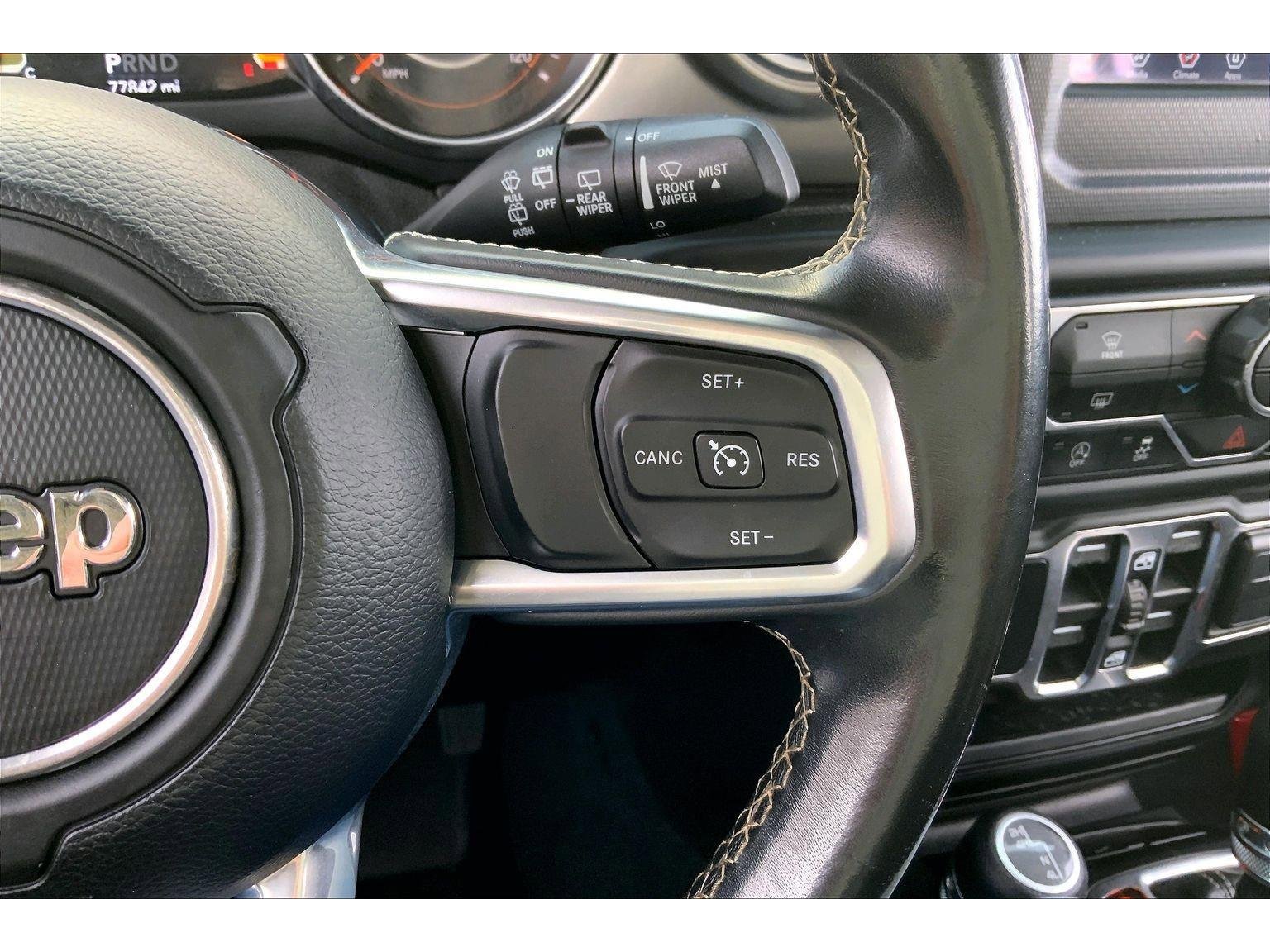 Used 2019 Jeep Wrangler Unlimited Sahara image 16