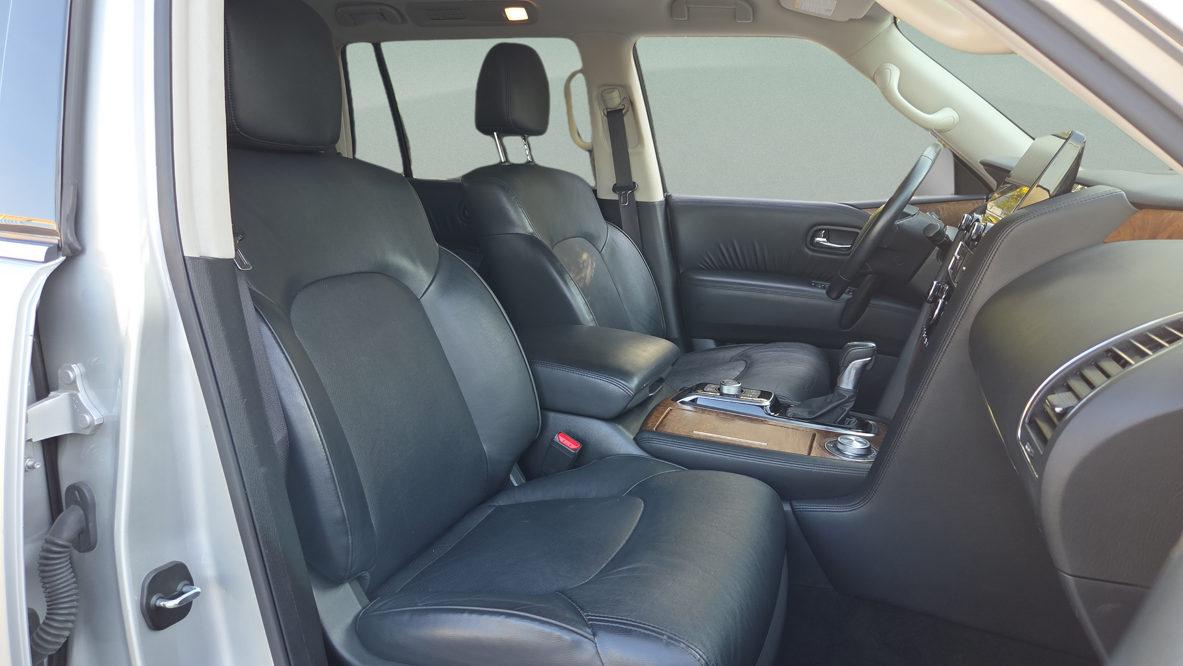 Used 2022 Nissan Armada SL AWD/4WD image 15