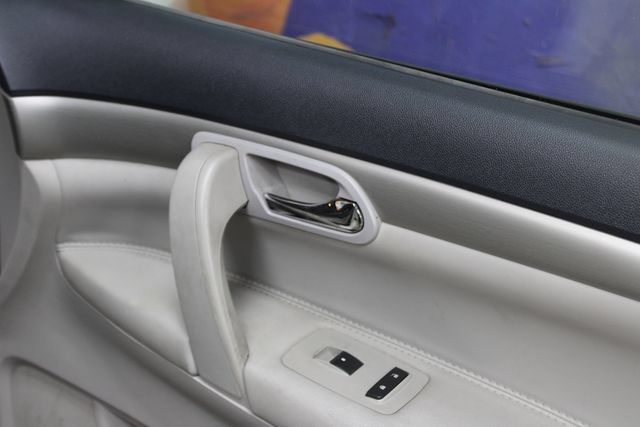 Used 2008 Saturn Outlook XE w/ Preferred Package FWD image 10