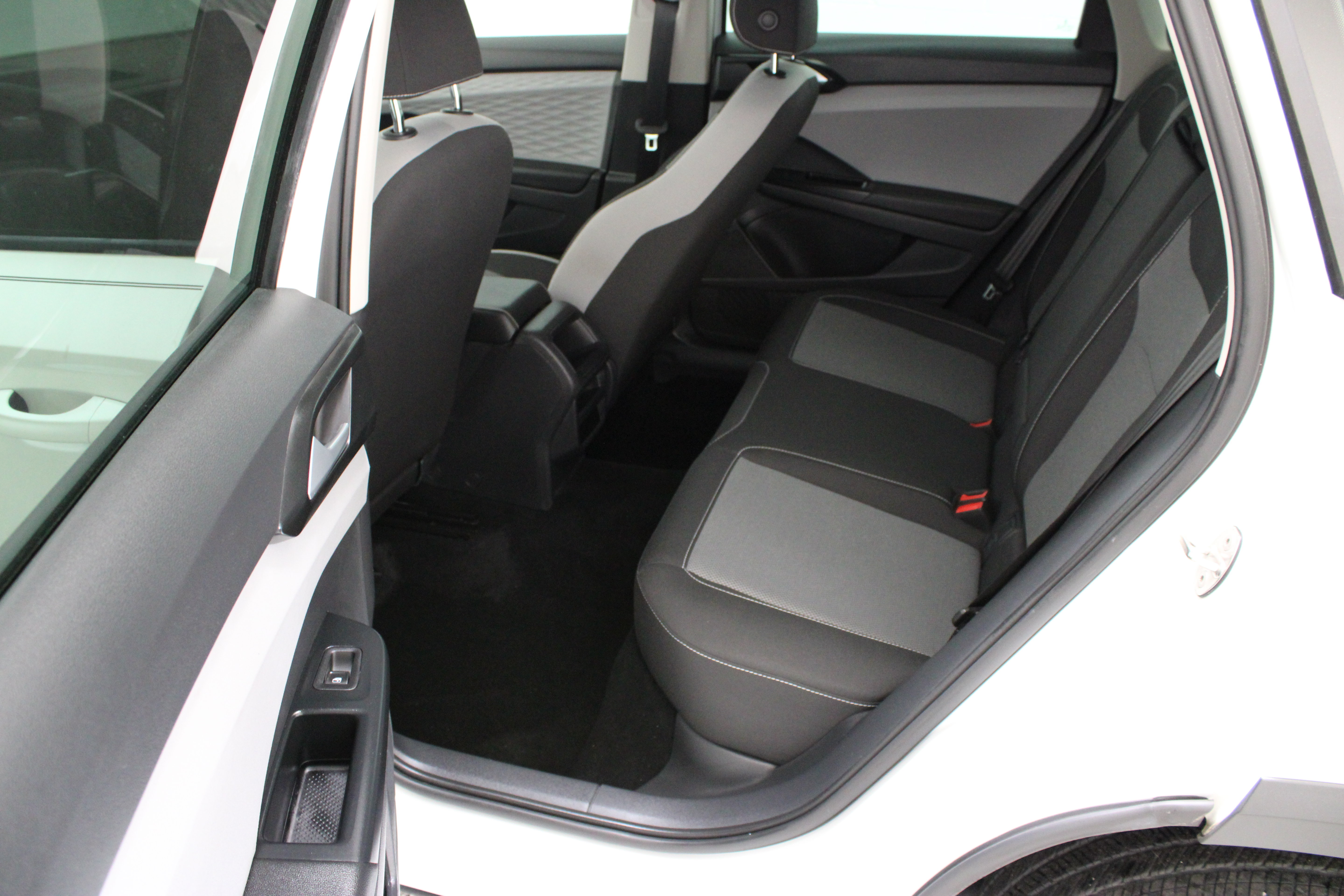 Used 2022 Volkswagen Taos S FWD image 26