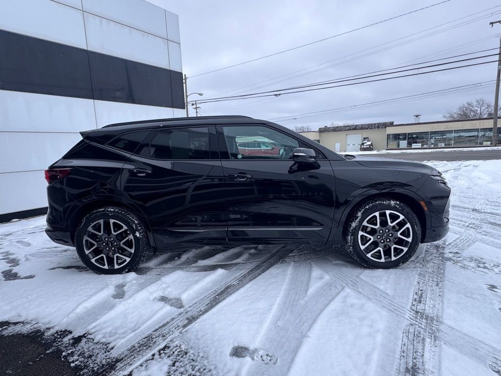 Used 2025 Chevrolet Blazer RS image 6