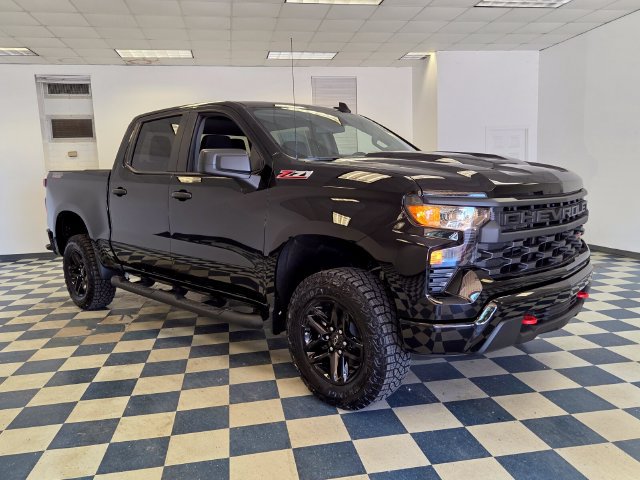 New 2026 Chevrolet Silverado 1500 Custom Trail Boss AWD/4WD image 1