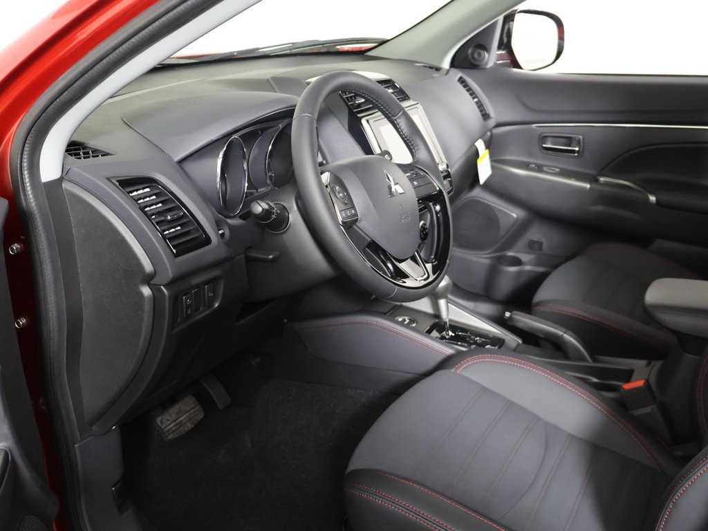 New 2025 Mitsubishi Outlander Sport SE image 21