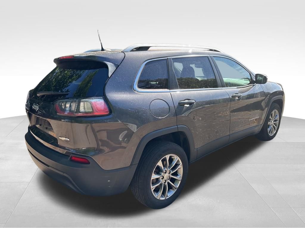 Used 2019 Jeep Cherokee Latitude Plus w/ Comfort/Convenience Group FWD image 5