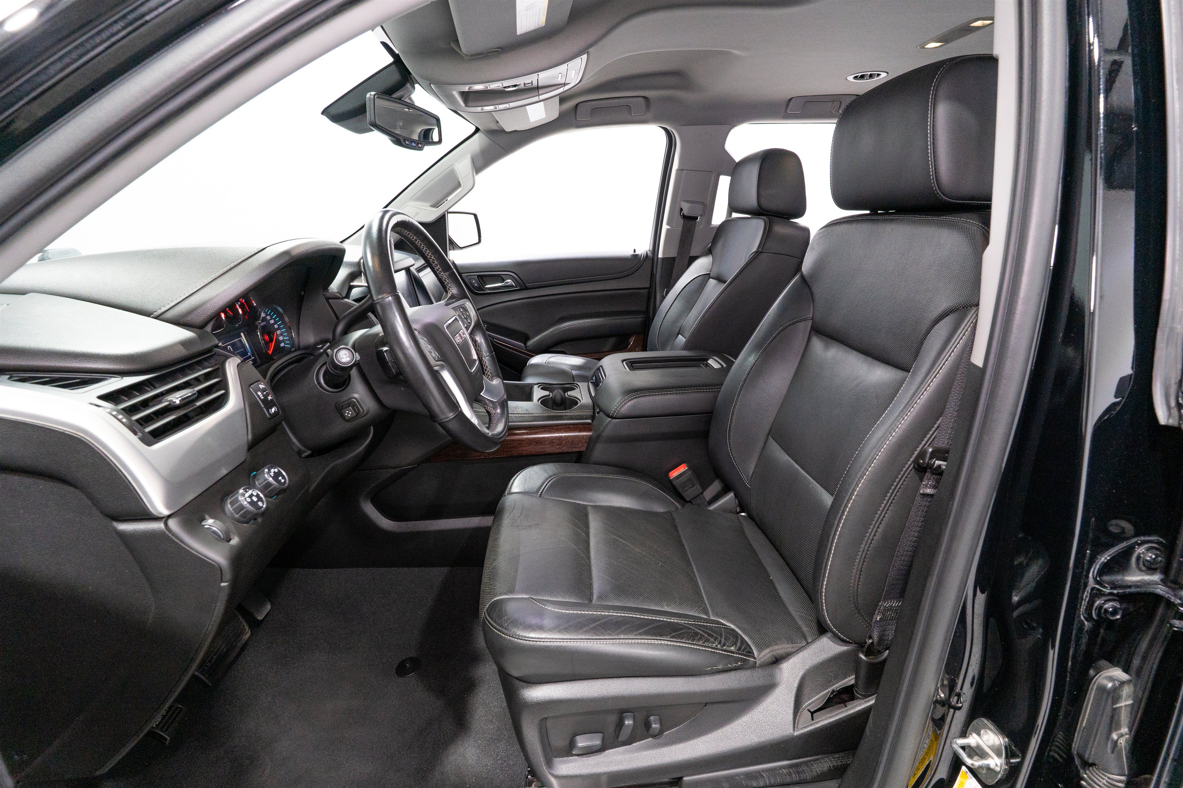 Used 2019 GMC Yukon XL SLT AWD/4WD image 15
