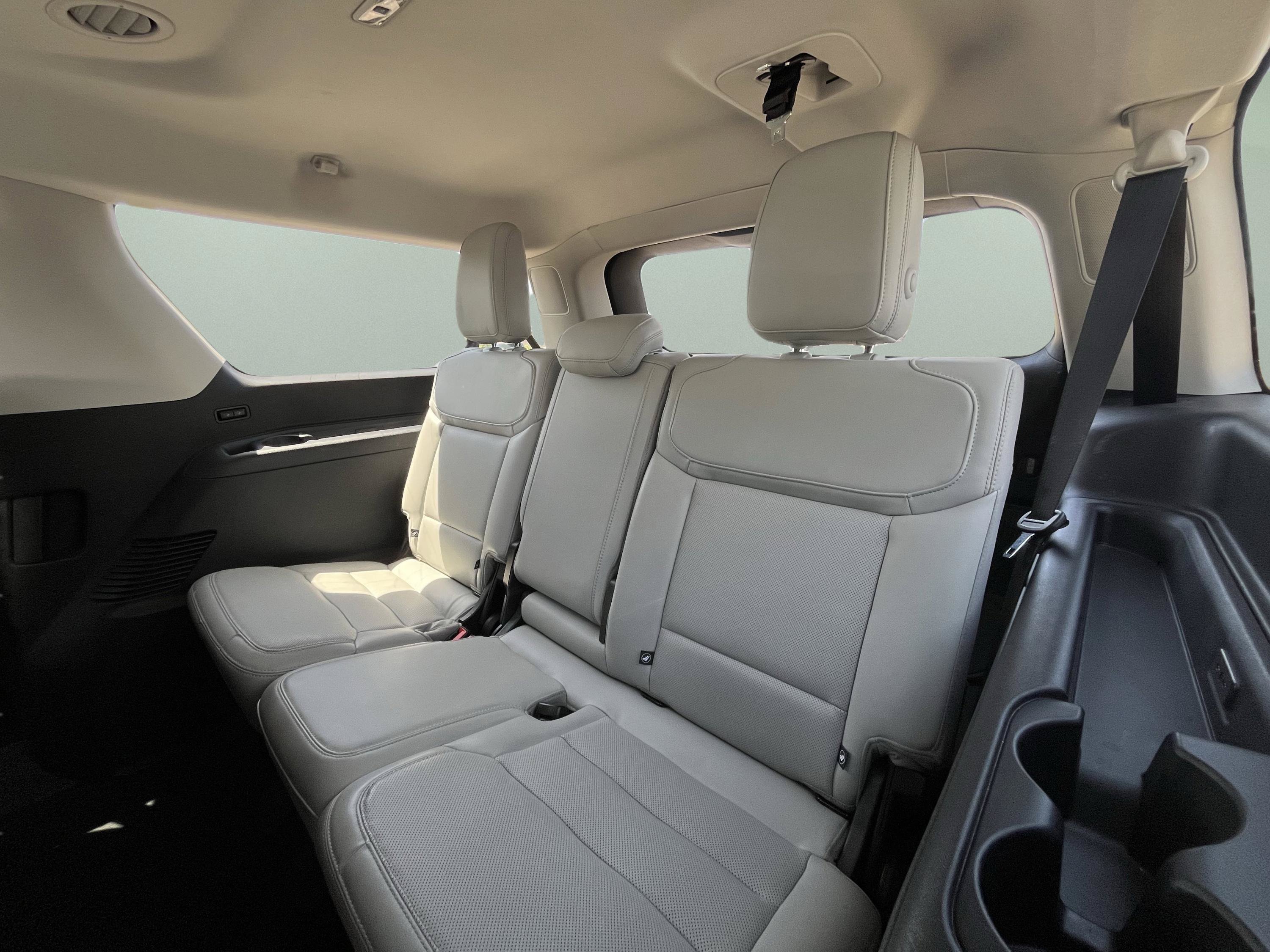 Used 2025 Ford Expedition Max Platinum AWD/4WD image 31