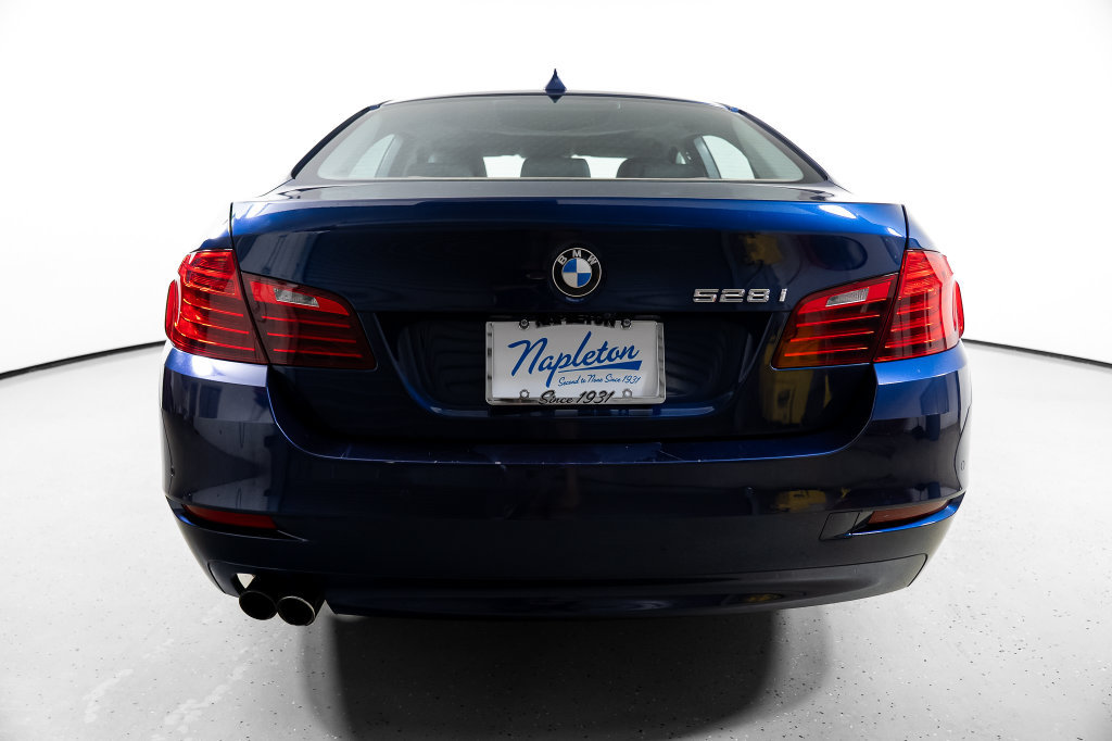 Used 2016 BMW 528i Sedan RWD image 9