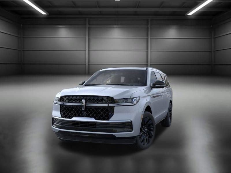 New 2026 Lincoln Navigator Reserve w/ Jet Appearance Package AWD/4WD image 3