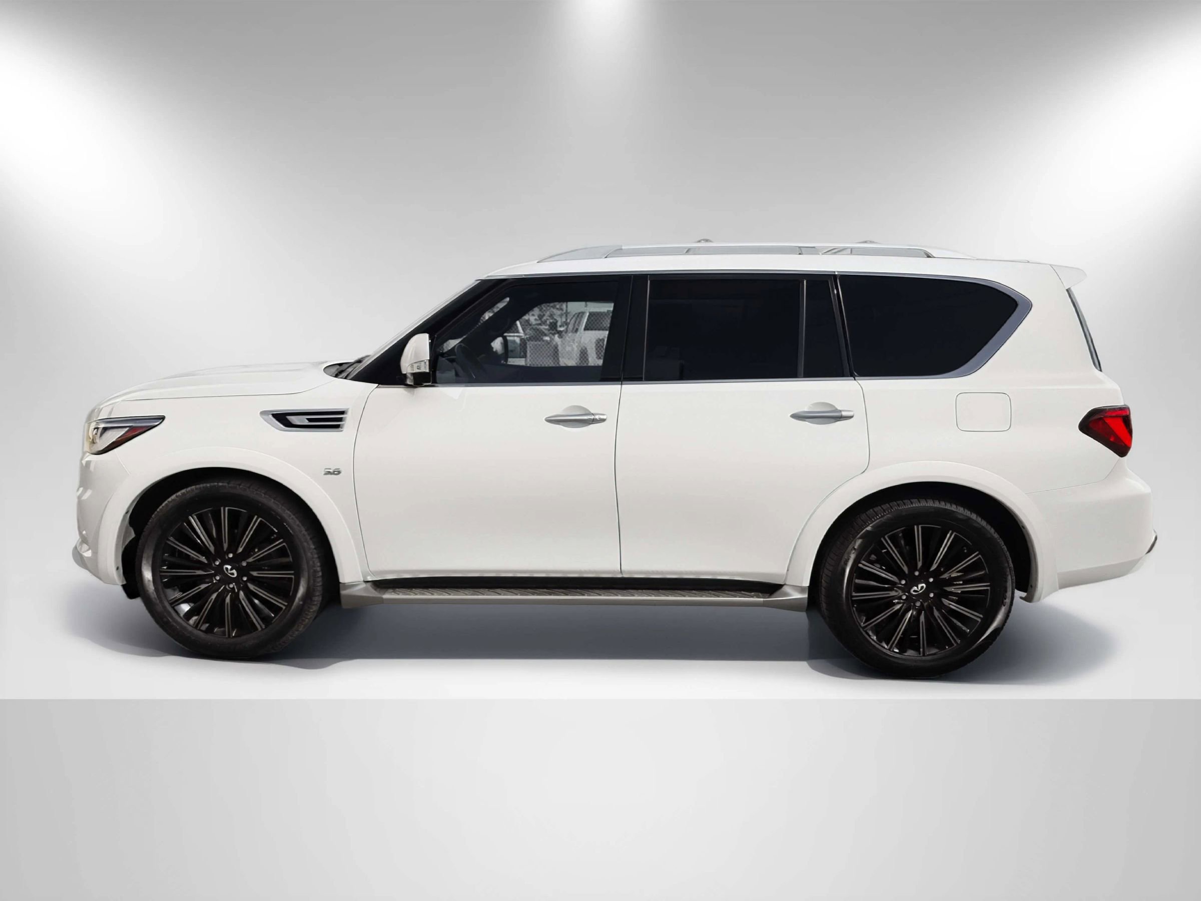 Used 2020 INFINITI QX80 Limited w/ All-Season Package AWD/4WD image 4