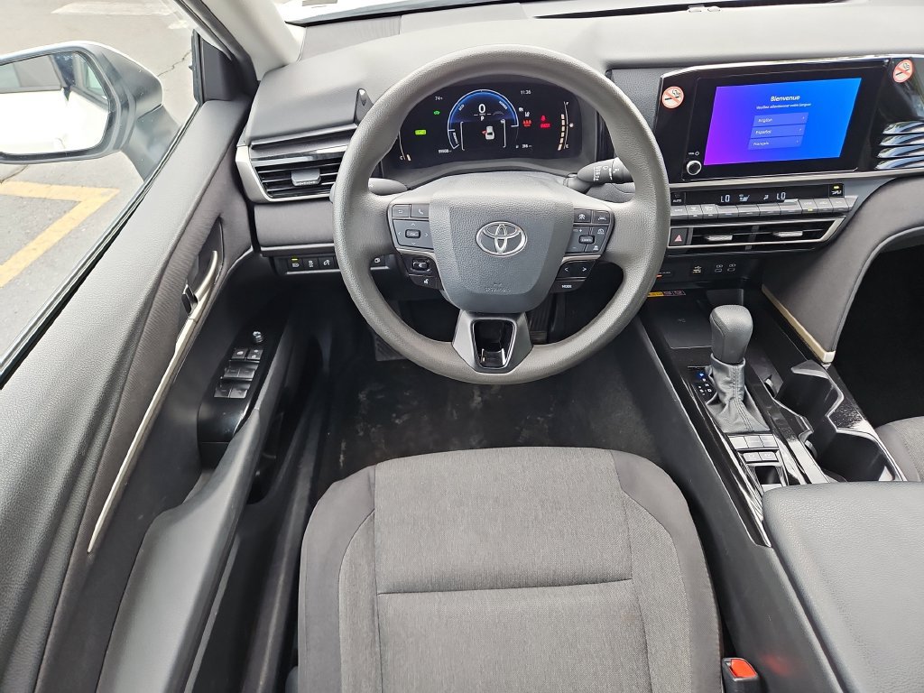 Used 2025 Toyota Camry LE FWD image 13