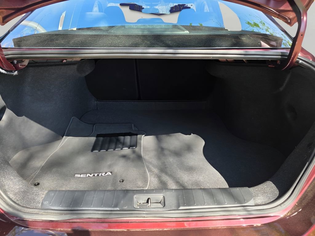 Used 2024 Nissan Sentra SV image 7