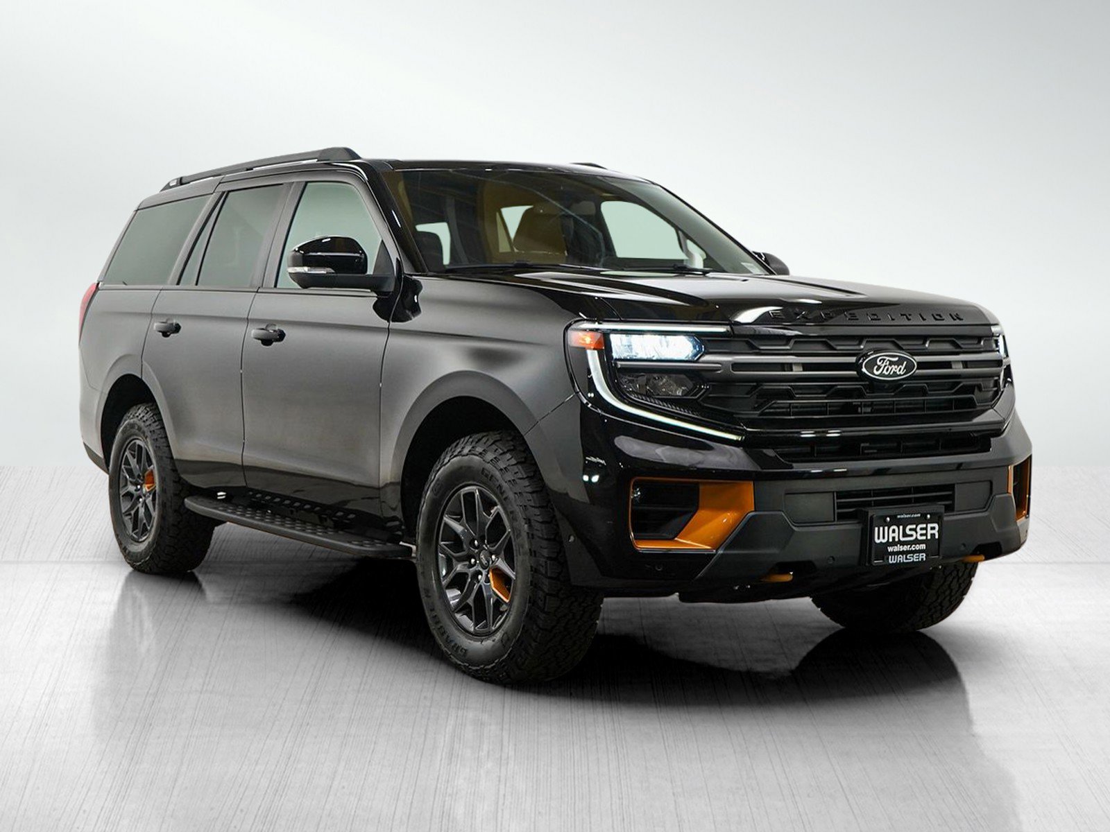 Used 2025 Ford Expedition Tremor AWD/4WD image 8