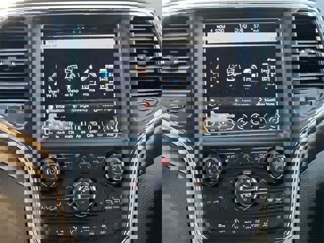 Used 2018 Jeep Grand Cherokee Altitude image 18