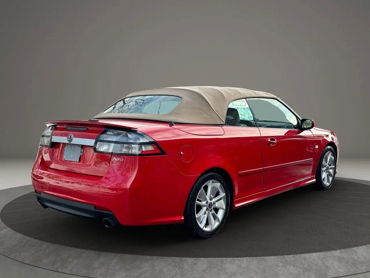 Used 2010 Saab 9-3 Aero w/ Aero Premium Package image 6