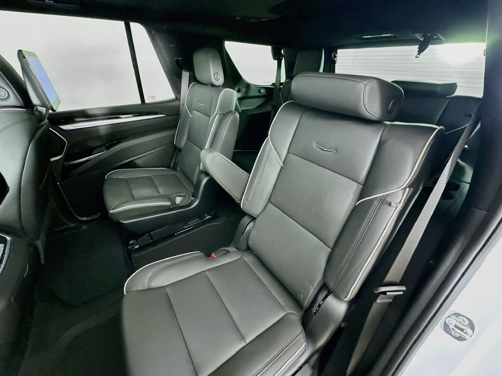 New 2026 Cadillac Escalade Sport w/ Touring Package AWD/4WD image 32