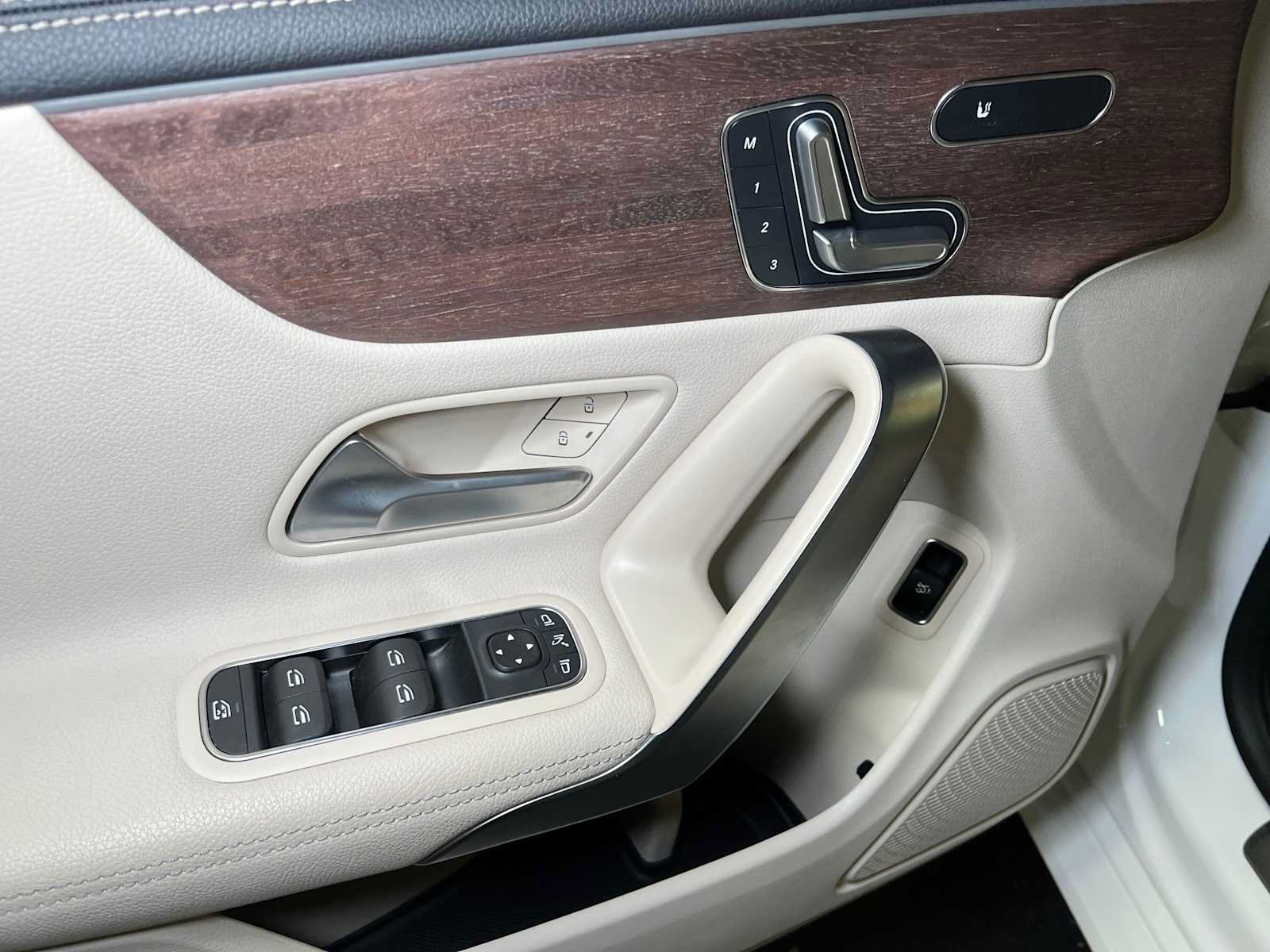 Certified 2023 Mercedes-Benz CLA 250 4MATIC image 20