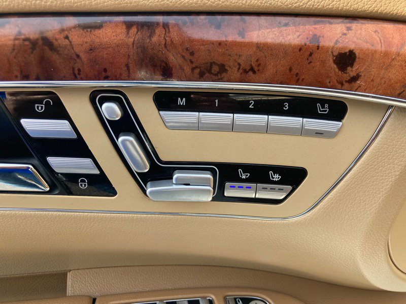 Used 2008 Mercedes-Benz S 550 image 17