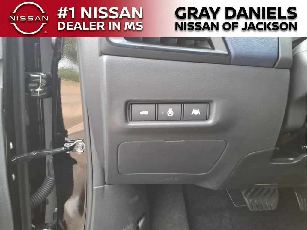 New 2026 Nissan Sentra SL w/ Floor Mat Package FWD image 12